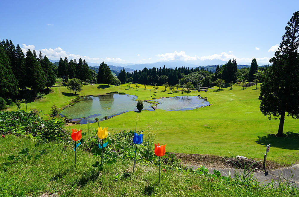 越後三山を望む川口きずな館